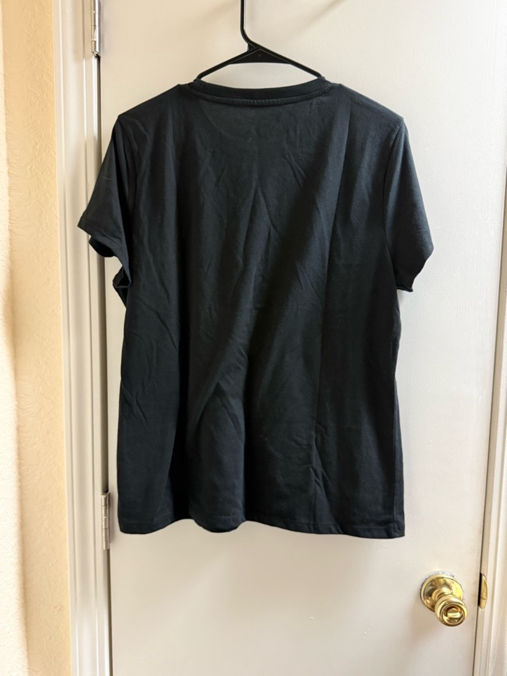 Aeropostale Black Classic Crew Tee with White Print and Butterfly Graphic - Picture 2 of 5